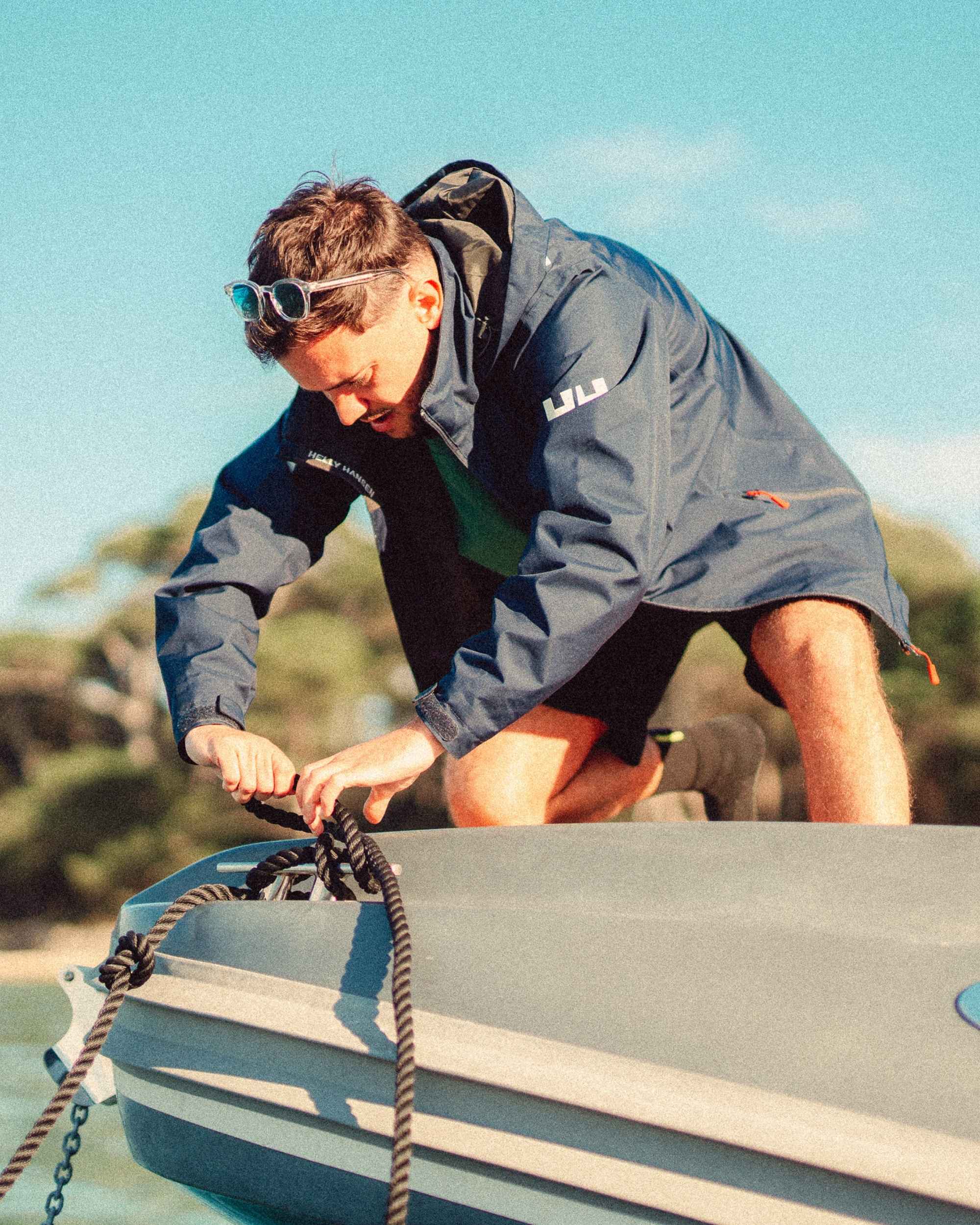 Skipper professionnel à Hyères pour location de bateau semi-rigide avec Float