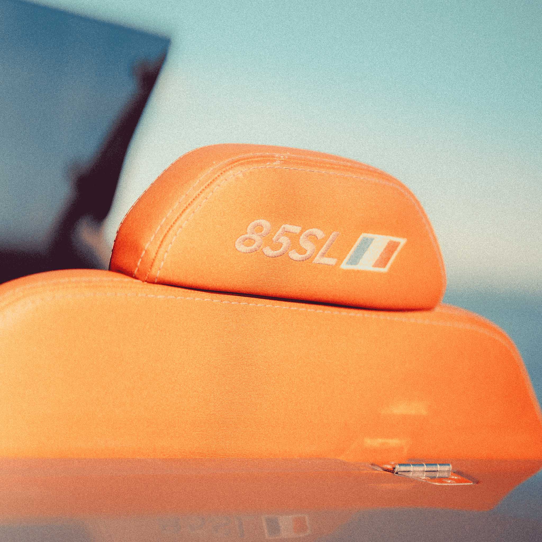 Détails premium bateau semi rigide Zar L85 dispo en location chez Float