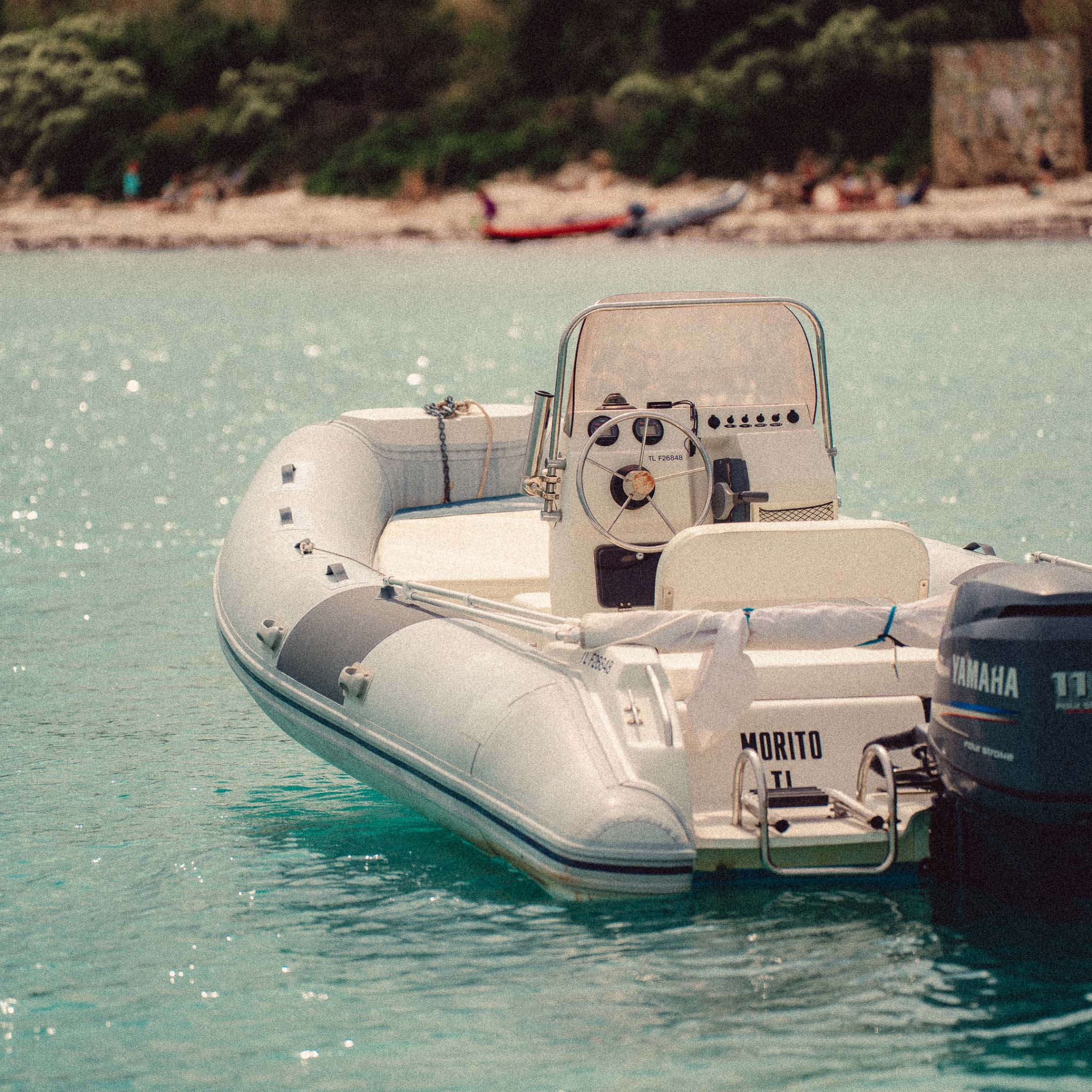 Location bateau Flyer 575 à Hyères, sortie en mer vers Porquerolles avec Float